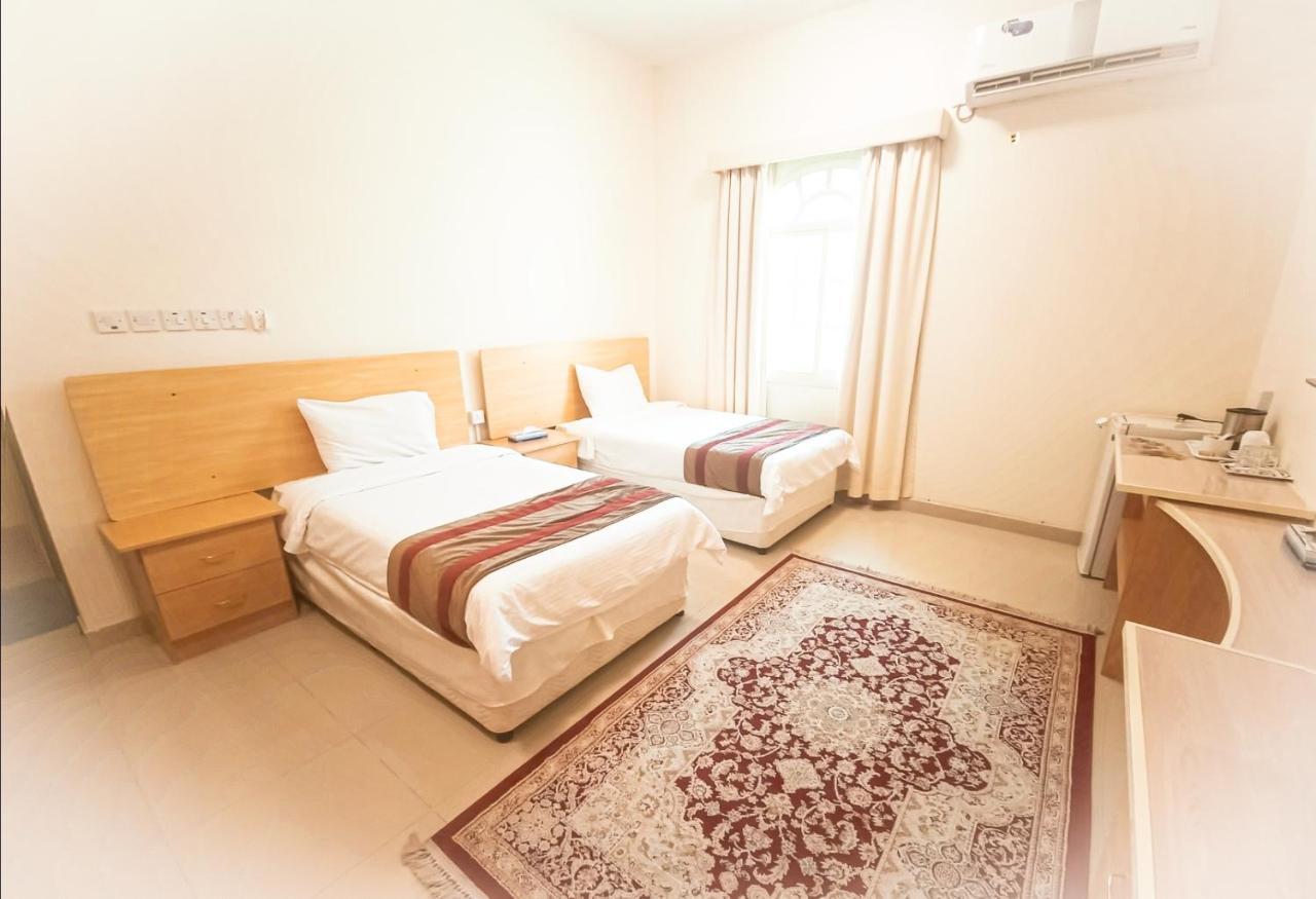 Khasab Hotel エクステリア 写真