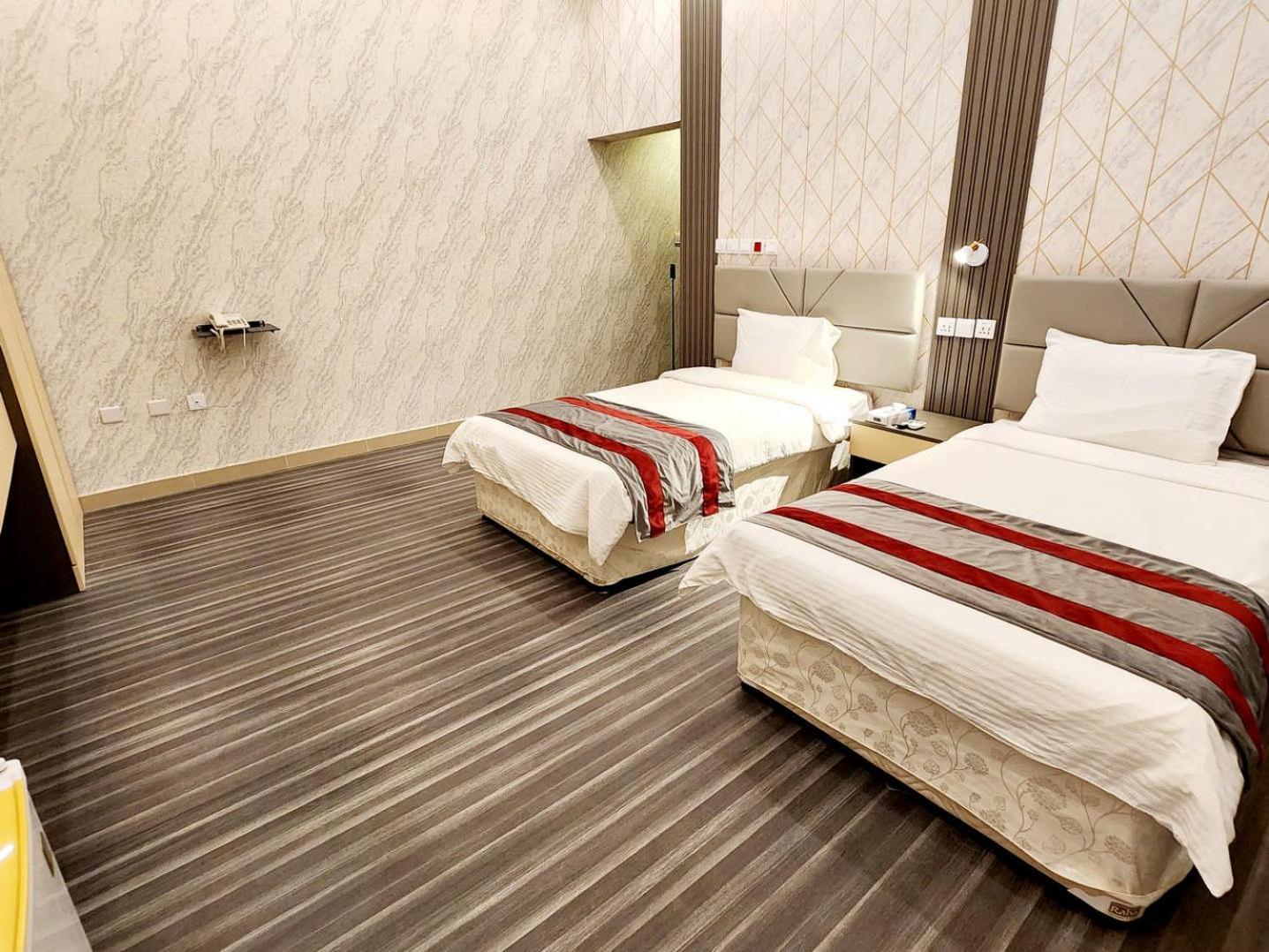 Khasab Hotel エクステリア 写真