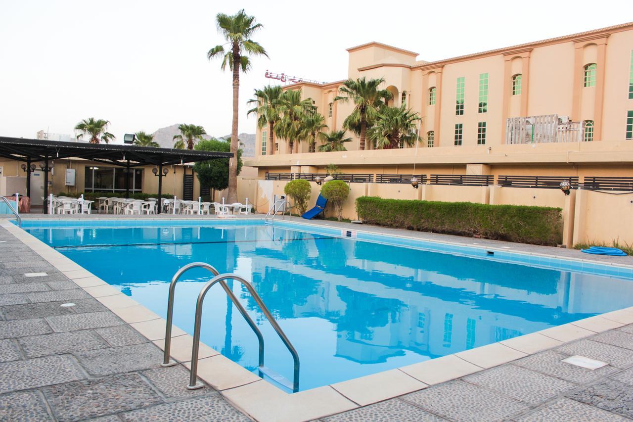 Khasab Hotel エクステリア 写真